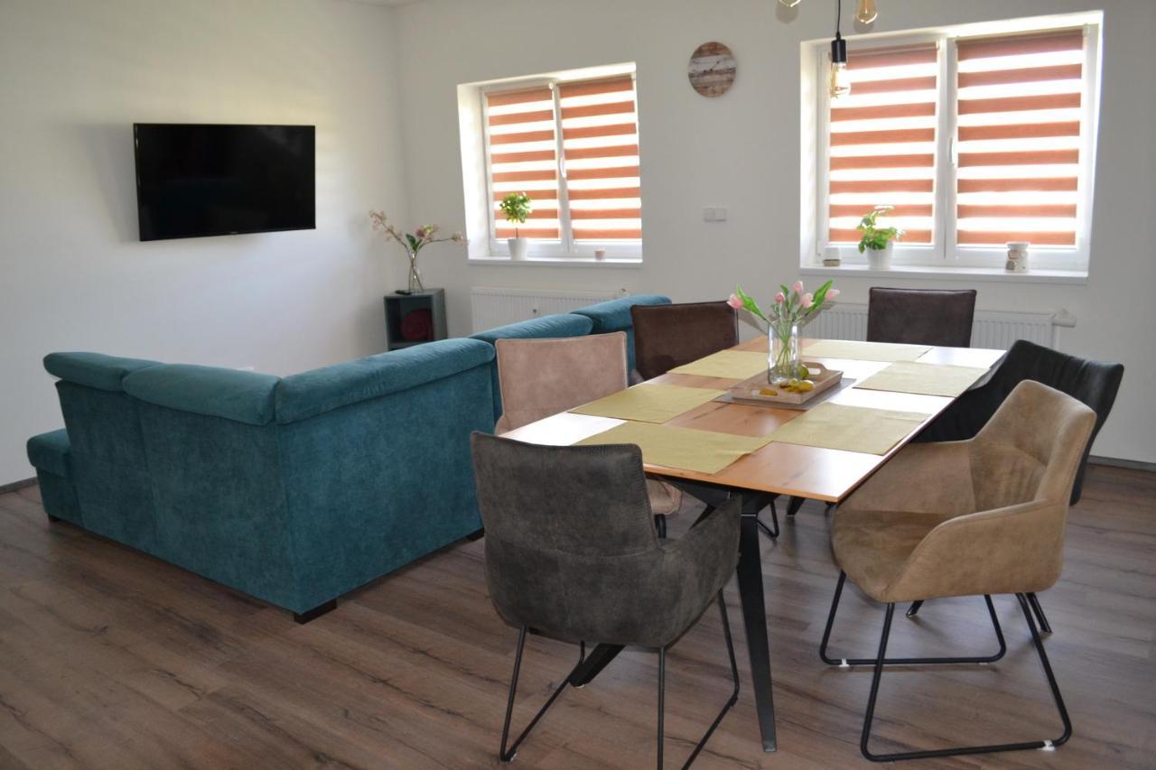 Kvitko Apartment Frymburk Ngoại thất bức ảnh